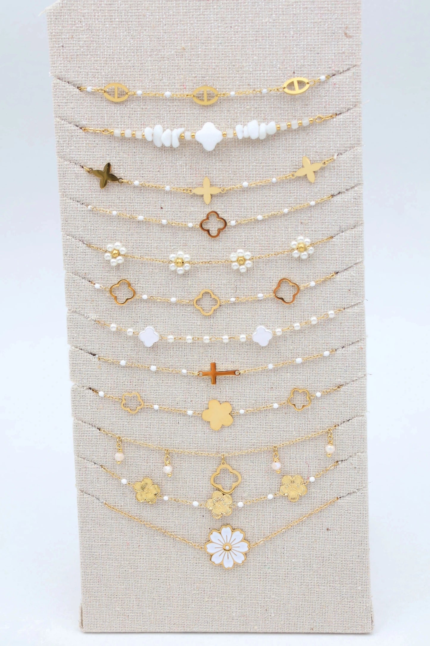 Lots de bijoux avec présentoir
