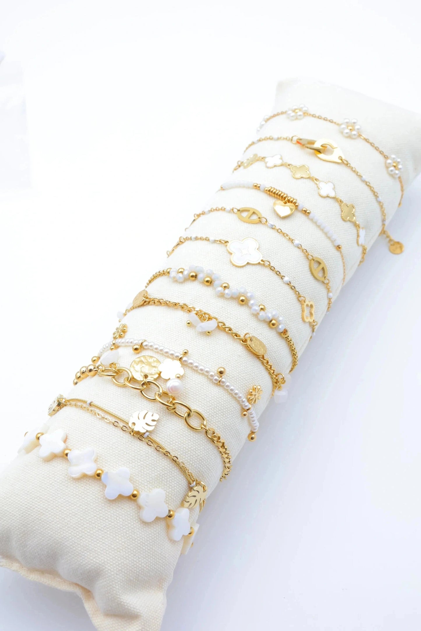 Lots de bijoux avec présentoir