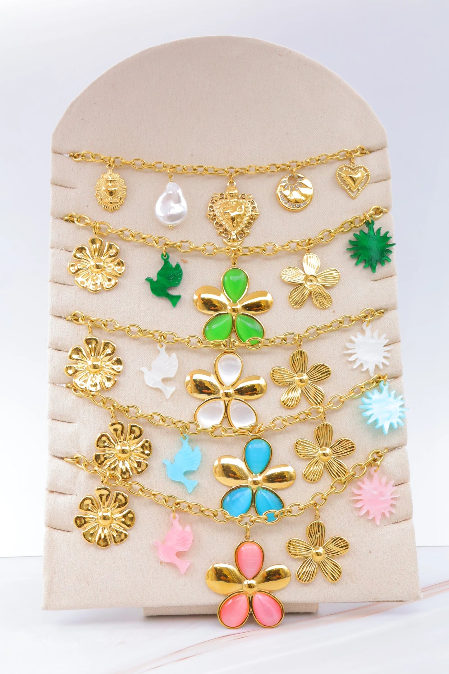 Lots de bijoux avec présentoir