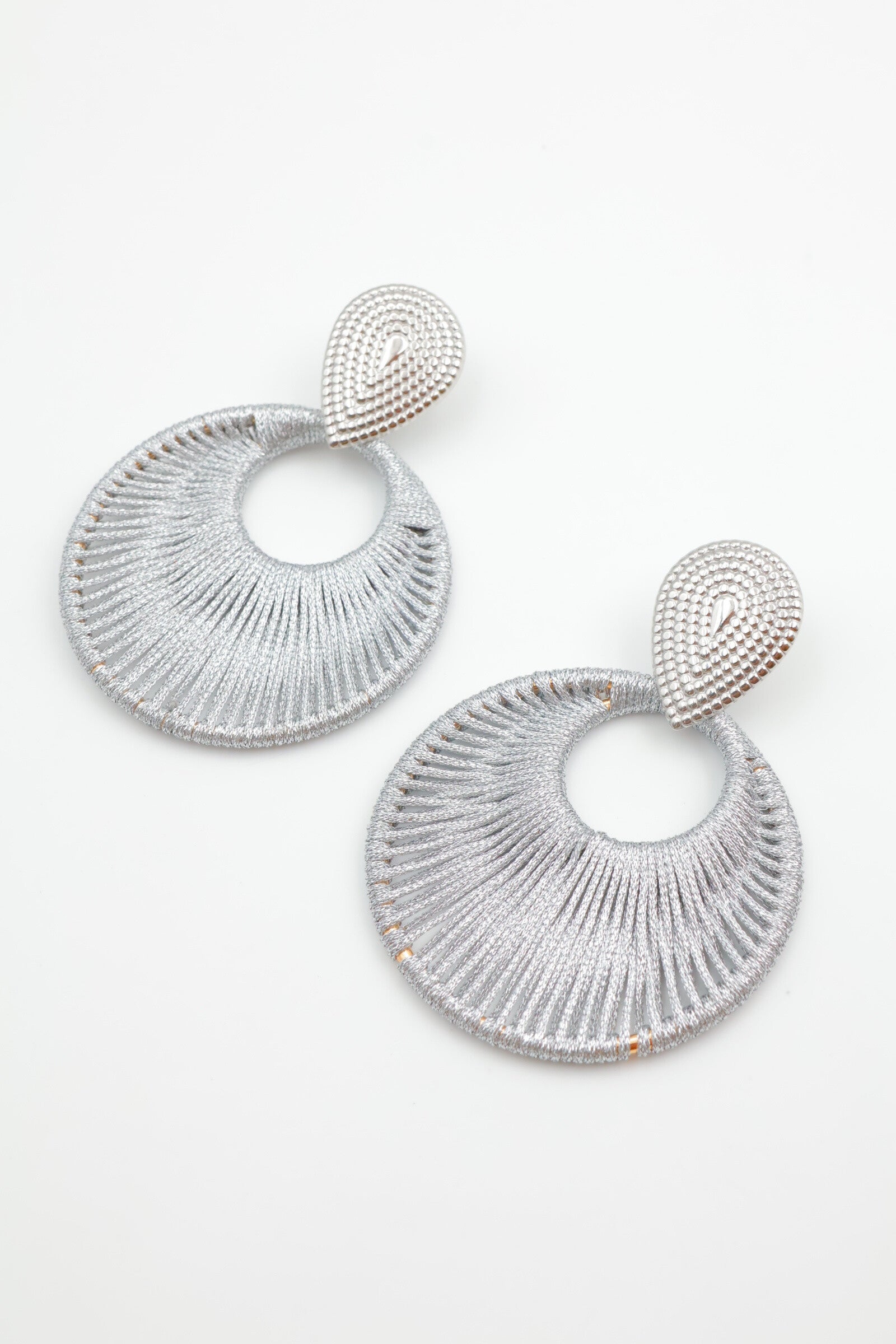 Boucles d'oreilles pendantes en fil tissé - ARGENT