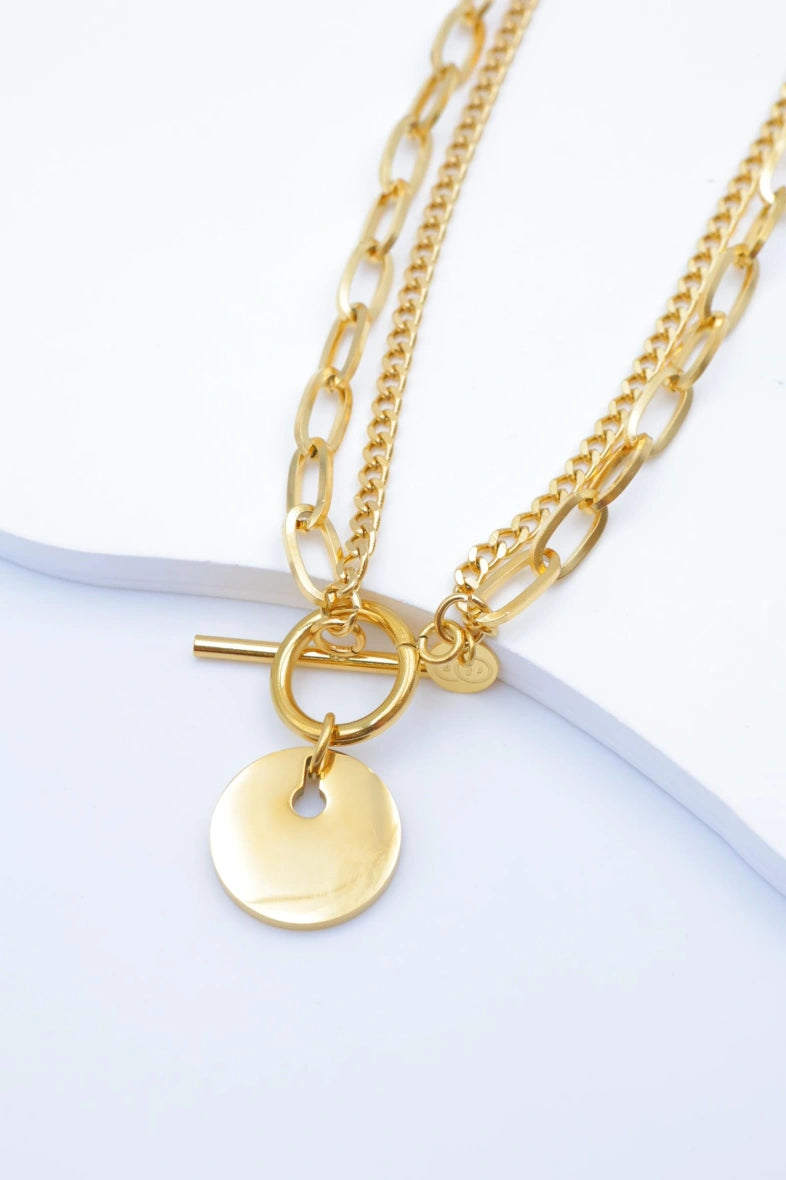 Collier multi-rang avec pendentif circulaire - DORÉ