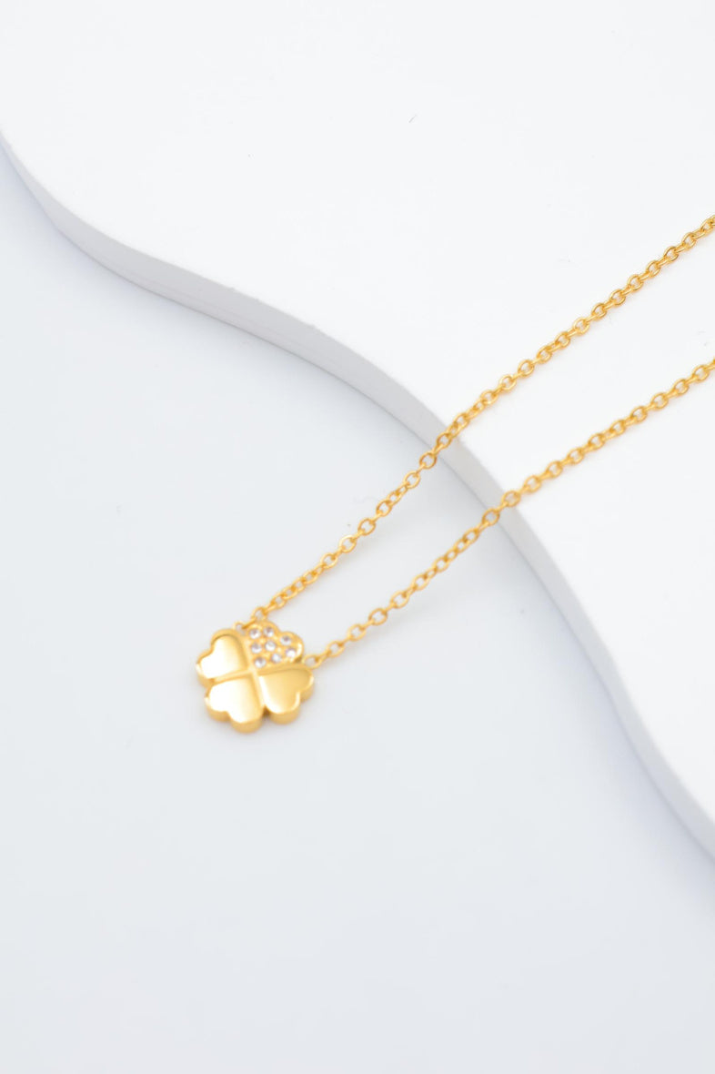 Collier avec motif trèfle en forme de cœur et strass - DORÉ