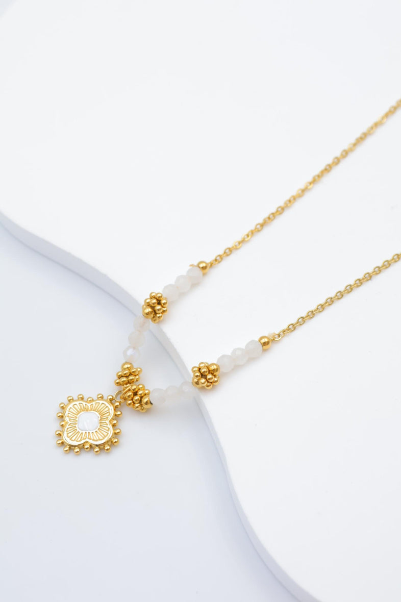 Collier avec pendentif en forme de fleur - BLANC