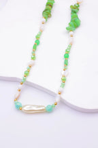 Collier baroque avec cristaux et éléments décoratifs - VERT