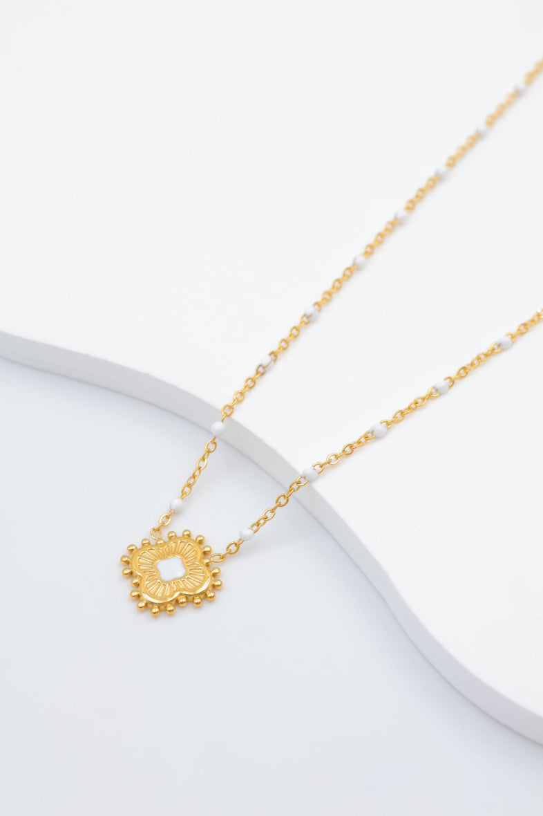 Collier avec pendentif en forme de fleur - BLANC
