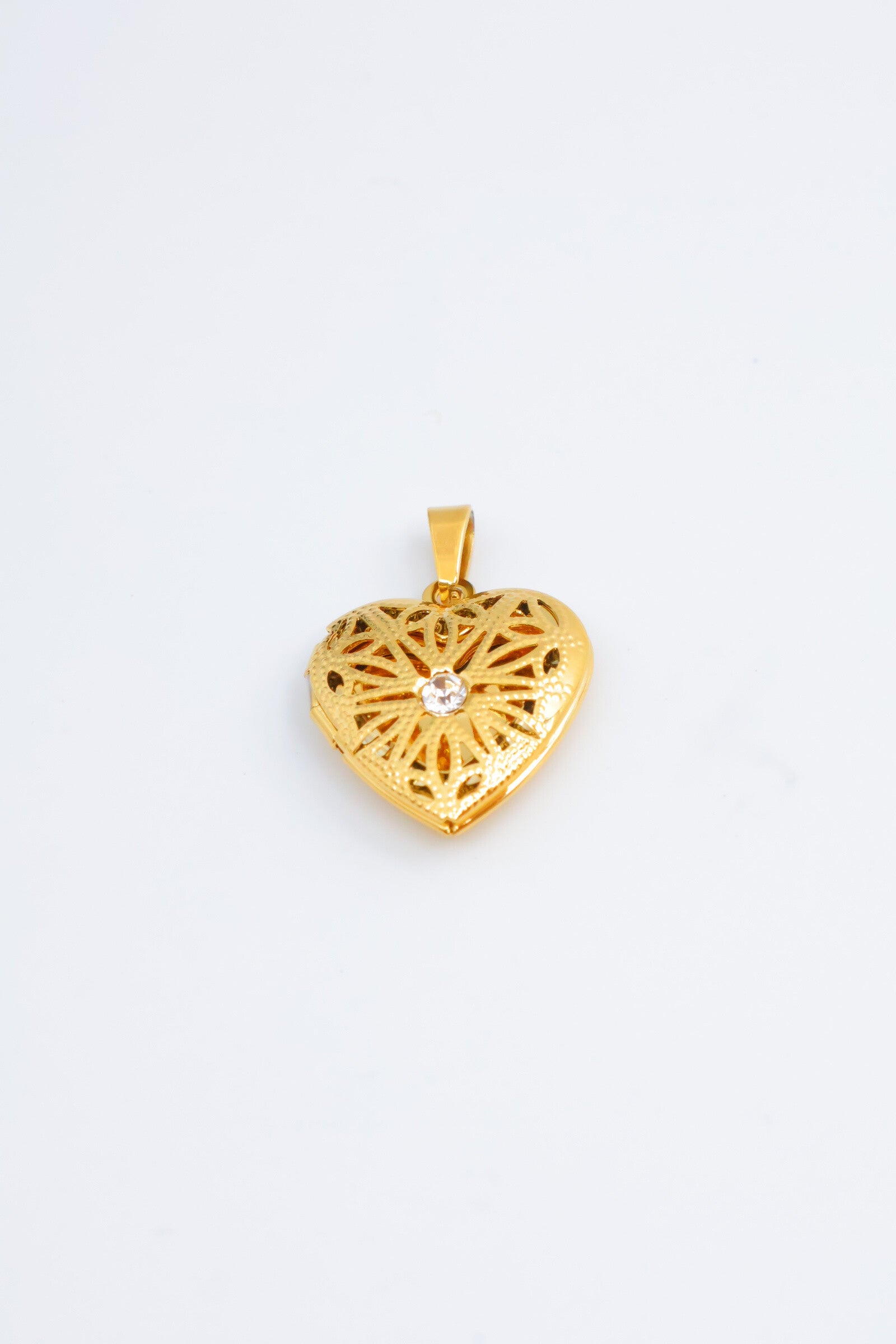 Pendentif médaillon en forme de coeur - DORÉ