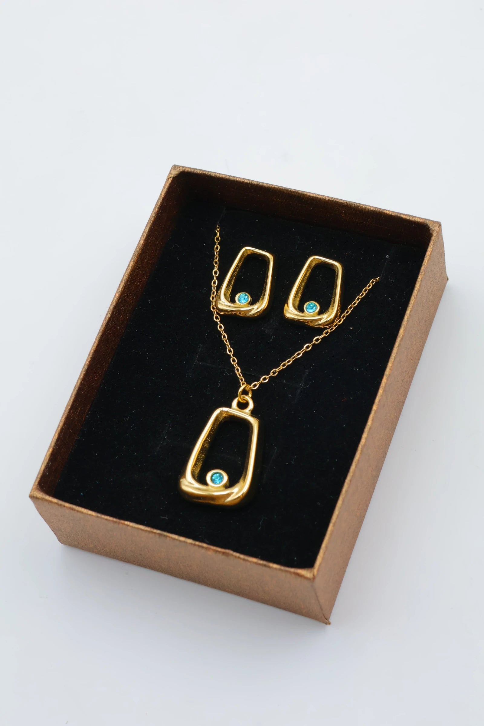 Parure de bijoux avec boîte en acier inoxydable - DORÉ