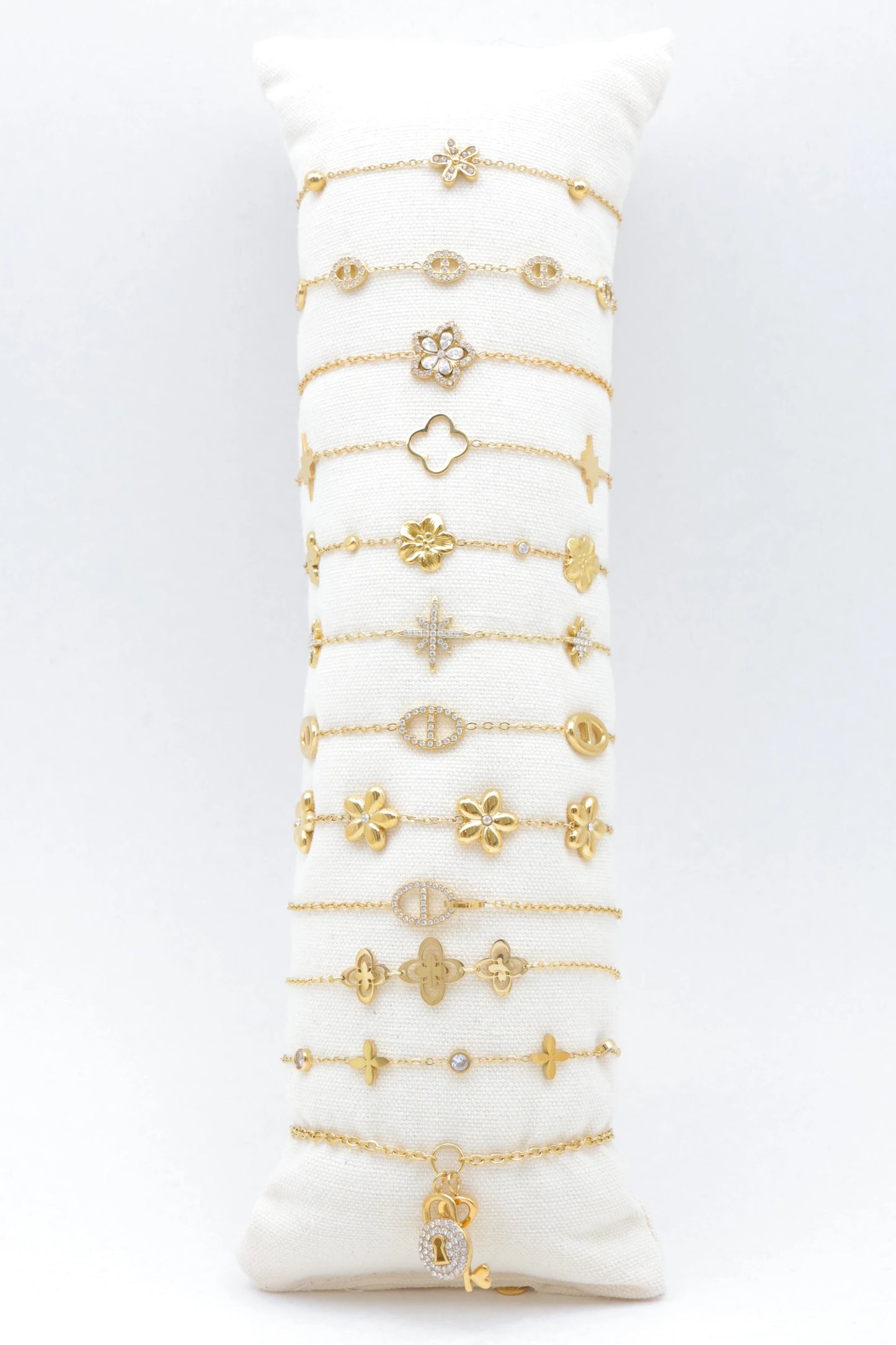 Lots de bijoux avec présentoir