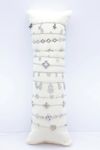 Lots de bijoux avec présentoir
