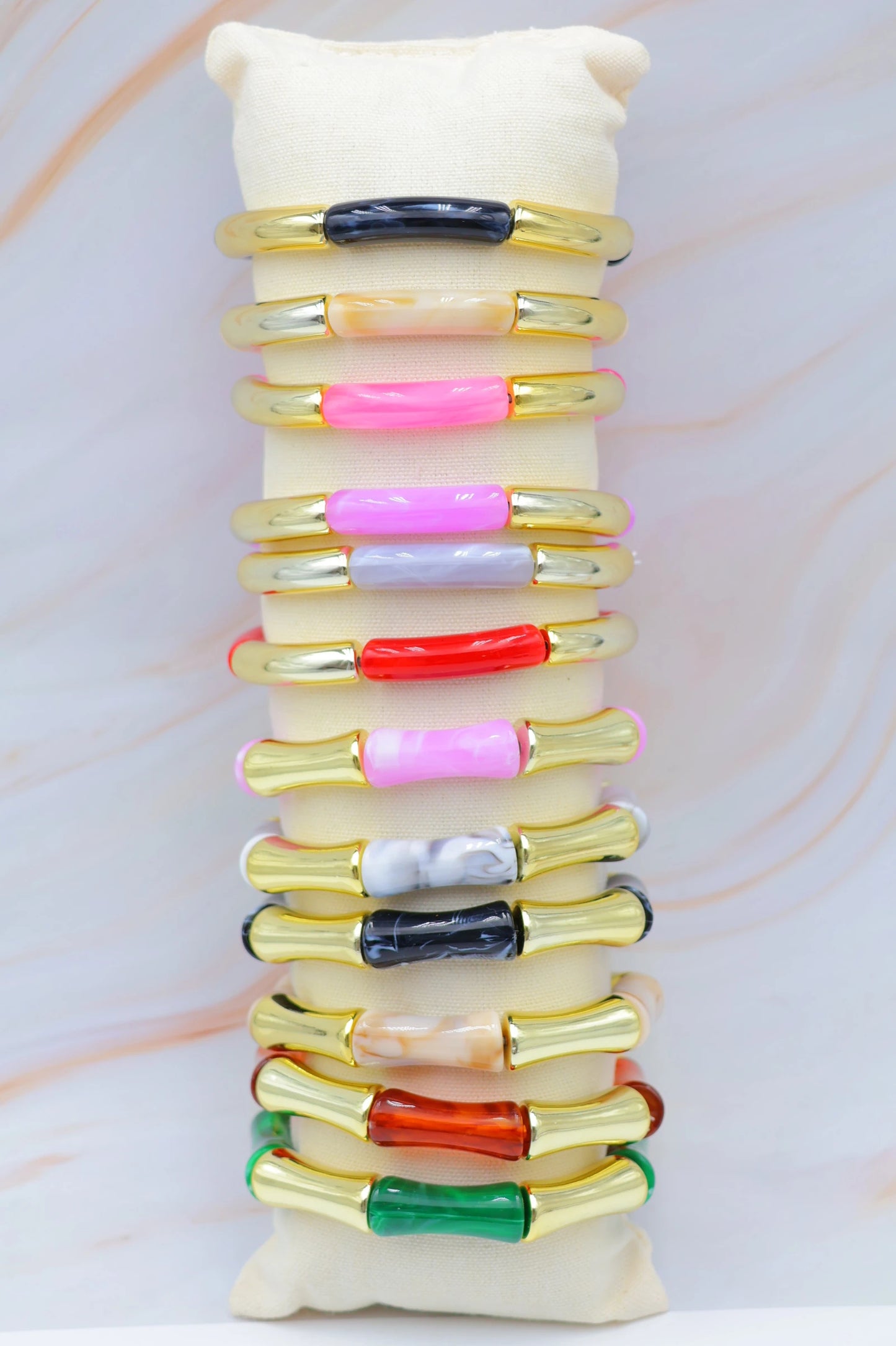 Lots de bijoux avec présentoir