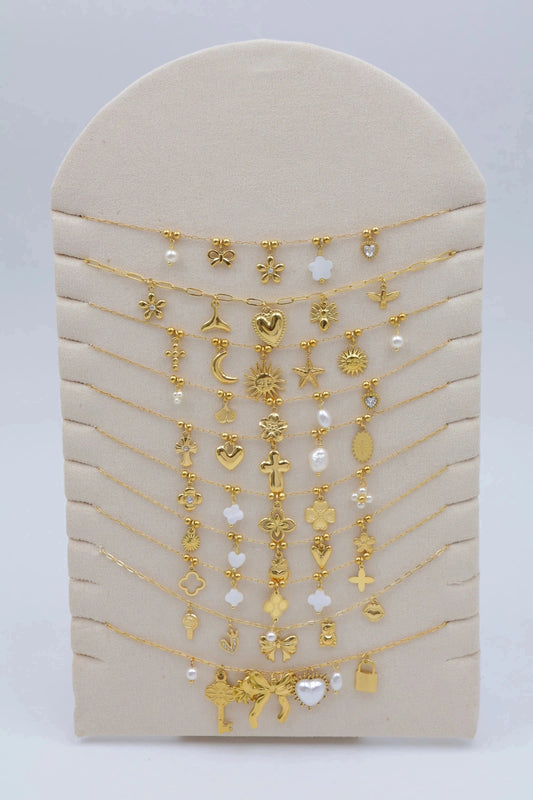 Lots de bijoux avec présentoir