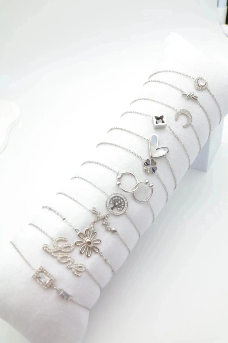 Lots de bijoux avec présentoir