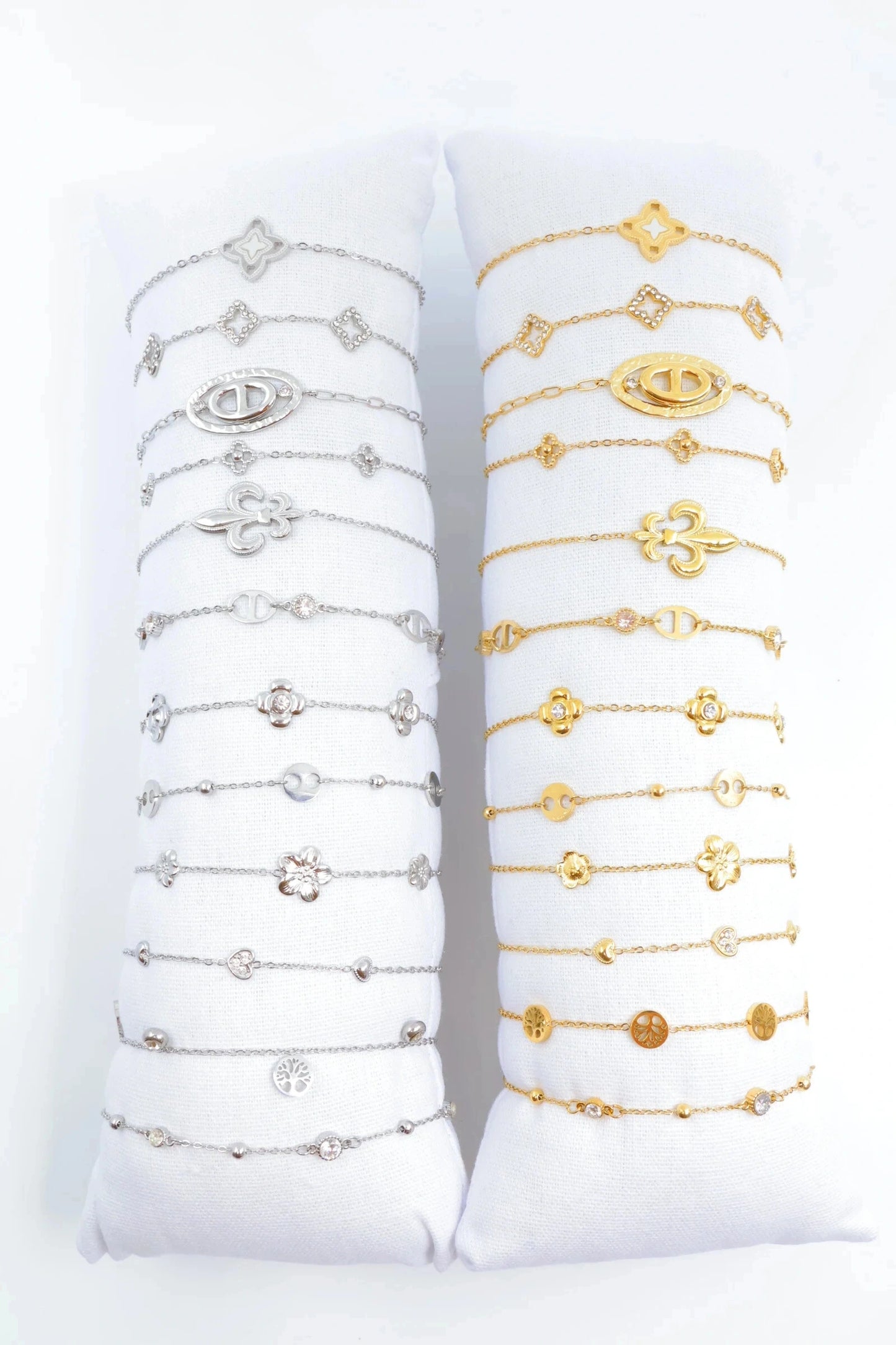 Lots de bijoux avec présentoir