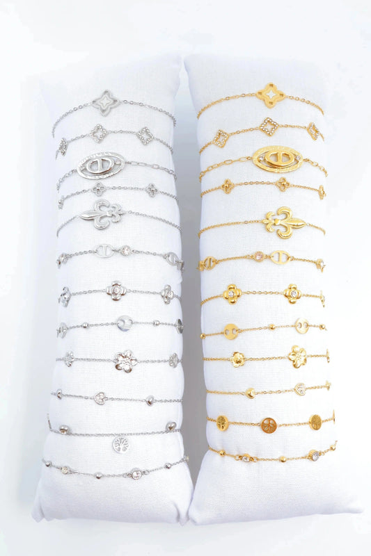 Lots de bijoux avec présentoir
