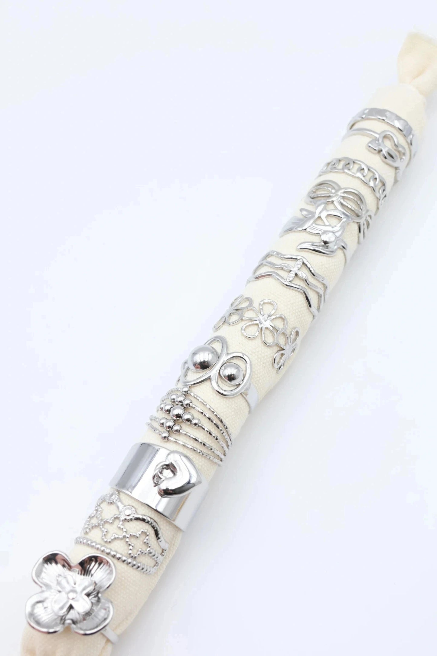Lots de bijoux avec présentoir