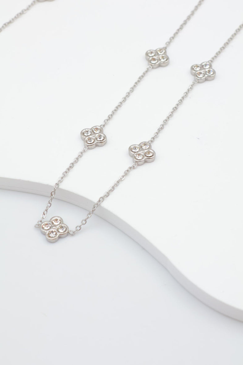 Collier avec motifs quadrilobés - ARGENT