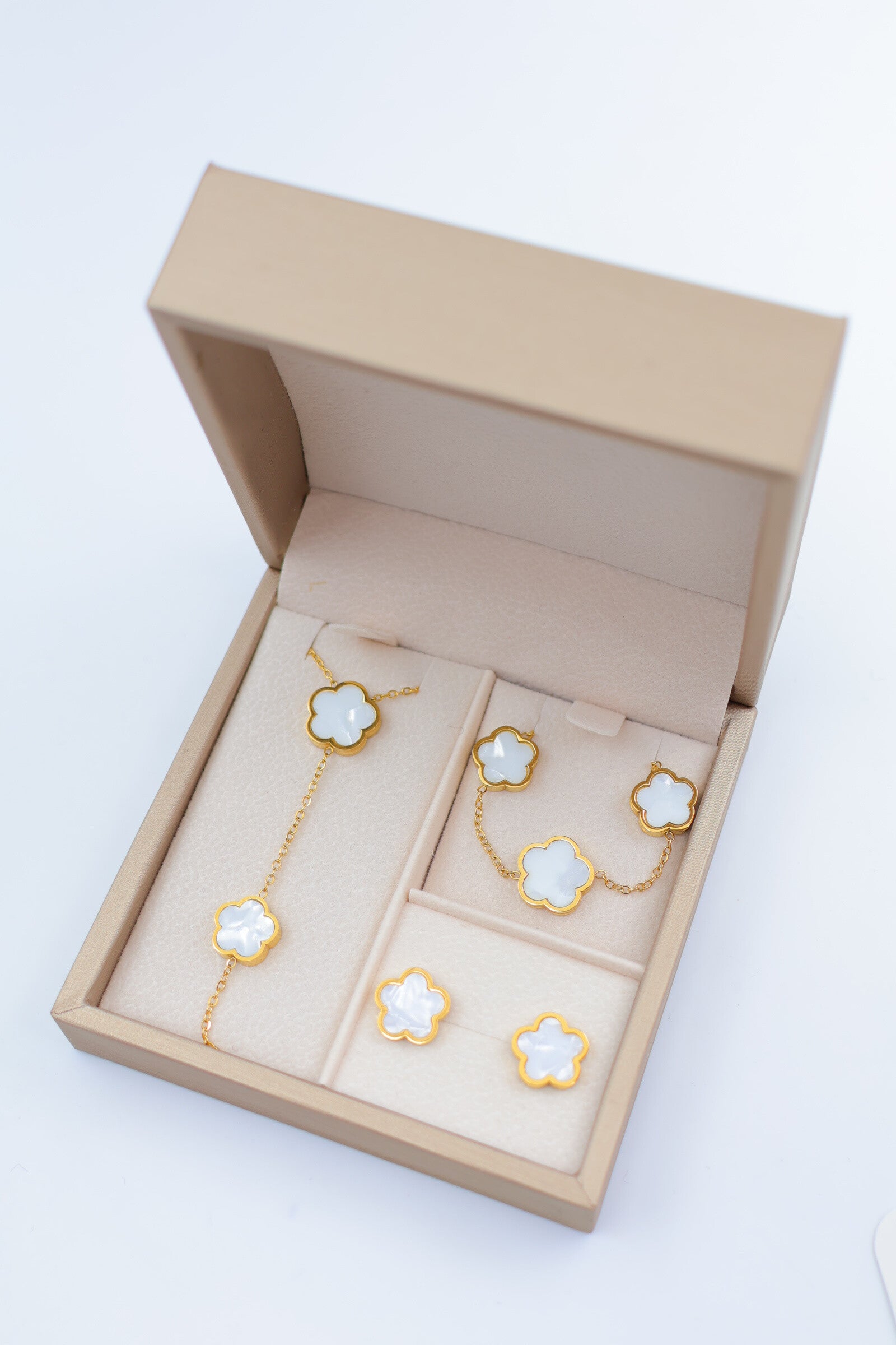Parure de bijoux avec boîte en acier inoxydable - BLANC