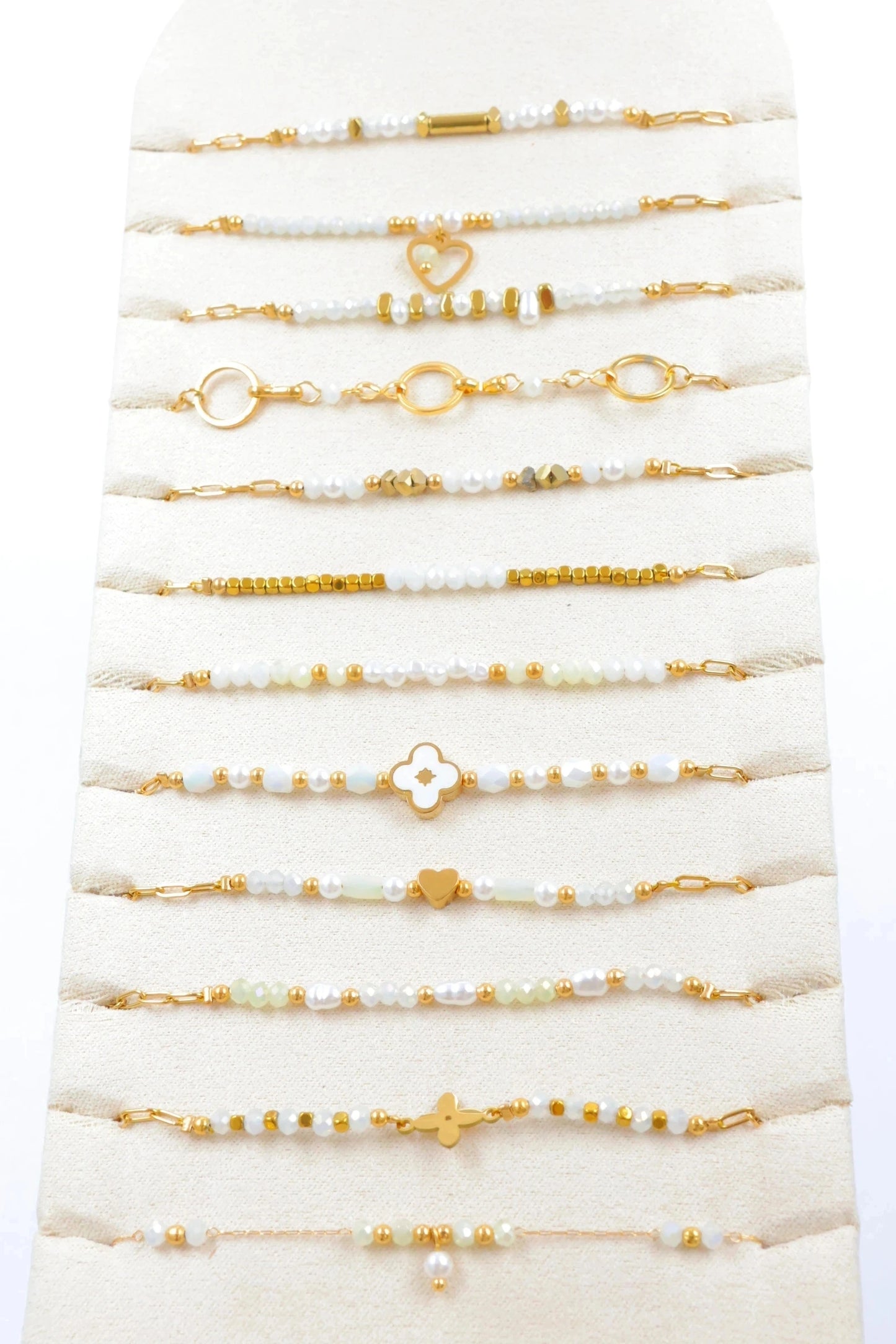 Lots de bijoux avec présentoir