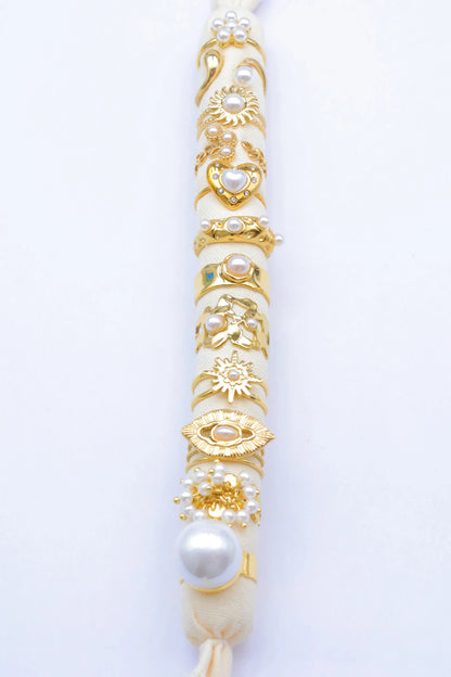 Lots de bijoux avec présentoir