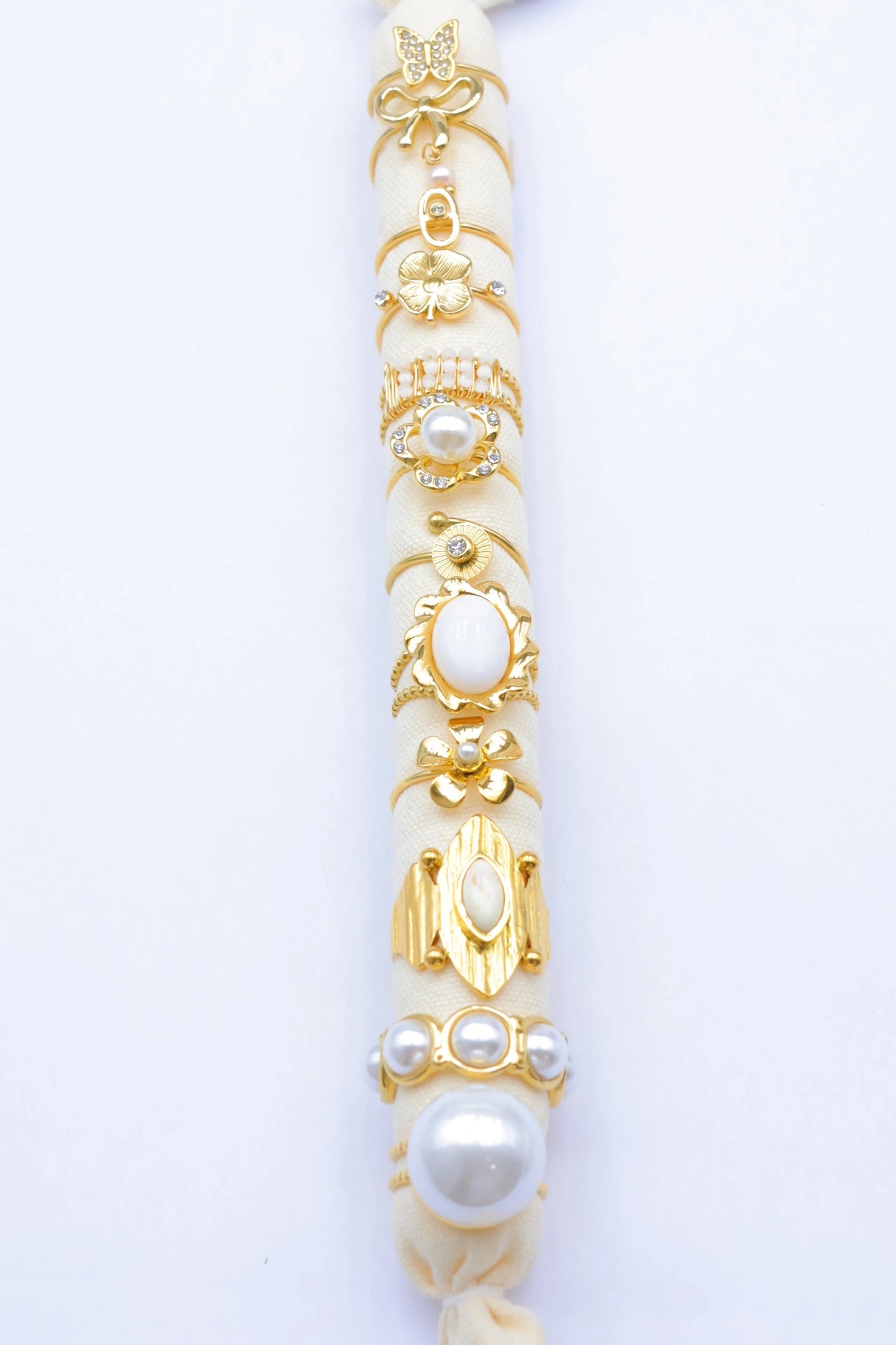 Lots de bijoux avec présentoir