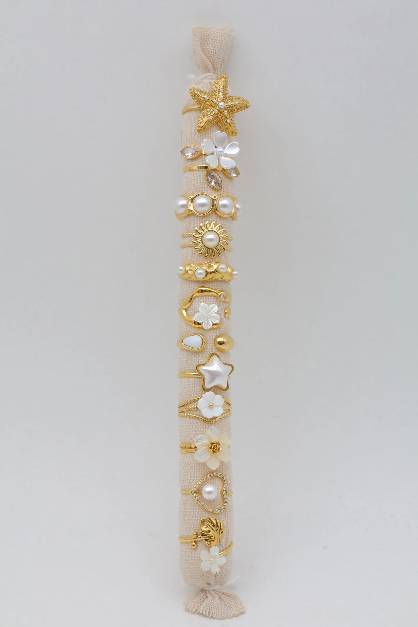 Lots de bijoux avec présentoir