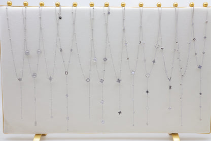 Lots de bijoux avec présentoir