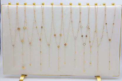 Lots de bijoux avec présentoir