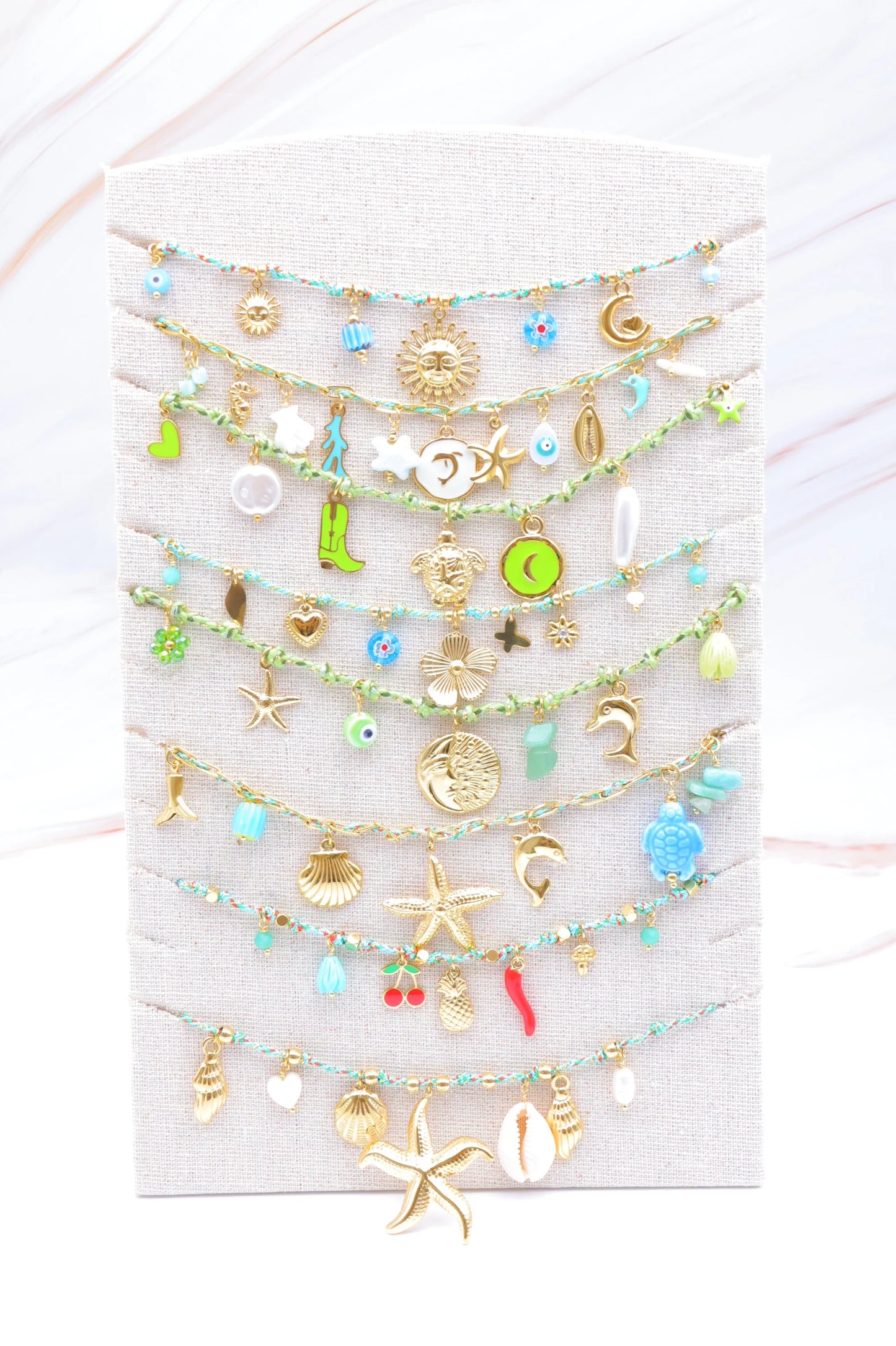 Lots de bijoux avec présentoir