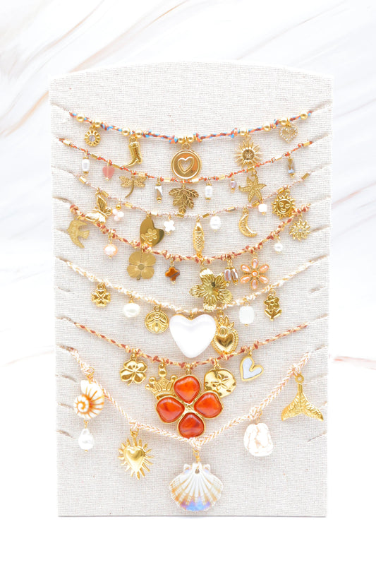Lots de bijoux avec présentoir