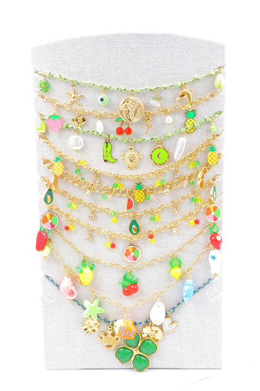 Lots de bijoux avec présentoir