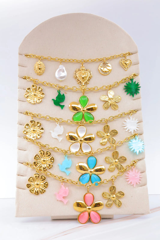 Lots de bijoux avec présentoir