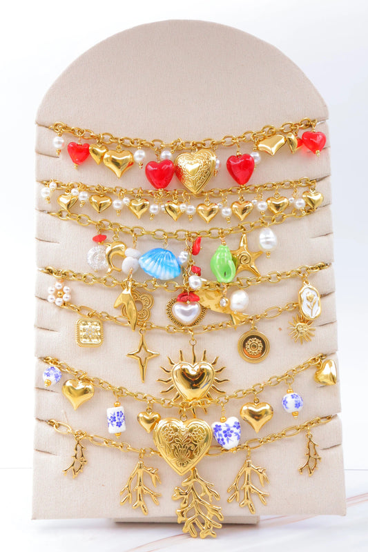 Lots de bijoux avec présentoir