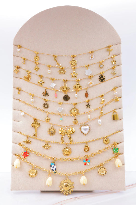 Lots de bijoux avec présentoir