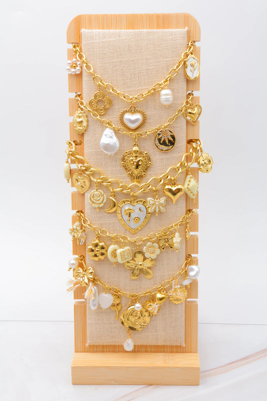 Lots de bijoux avec présentoir