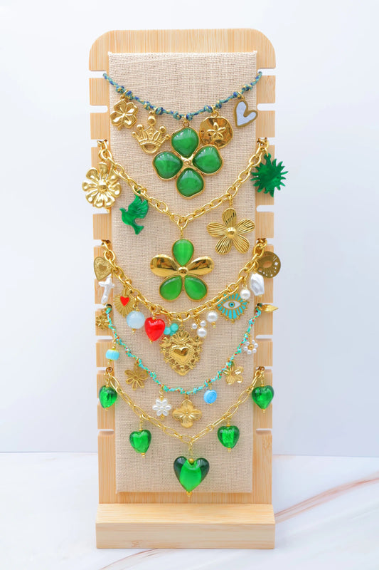 Lots de bijoux avec présentoir