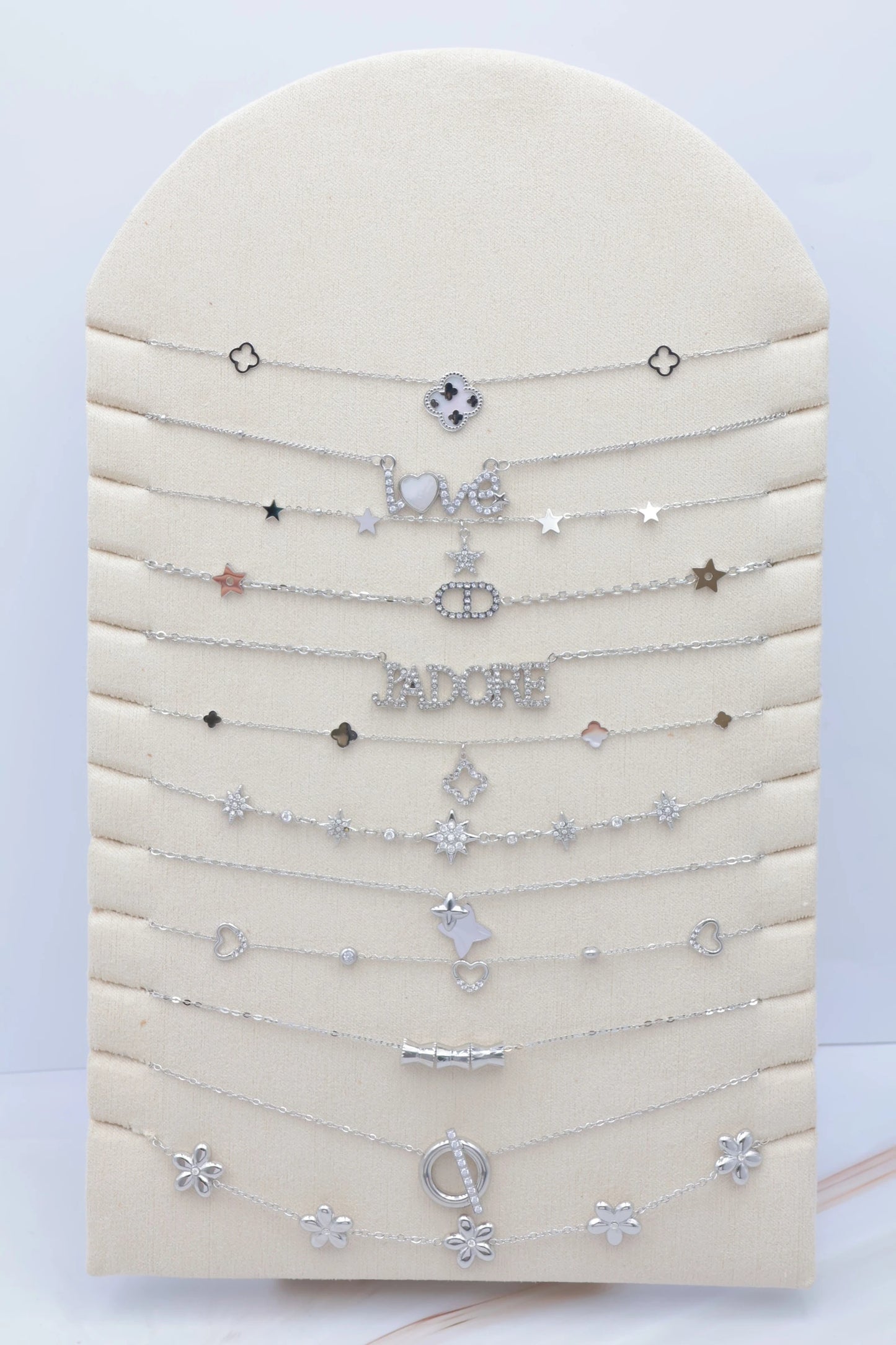 Lots de bijoux avec présentoir