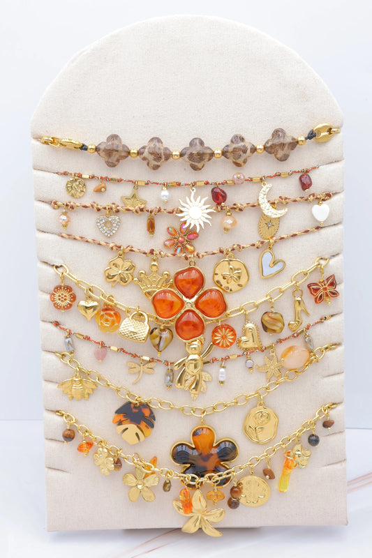 Lots de bijoux avec présentoir