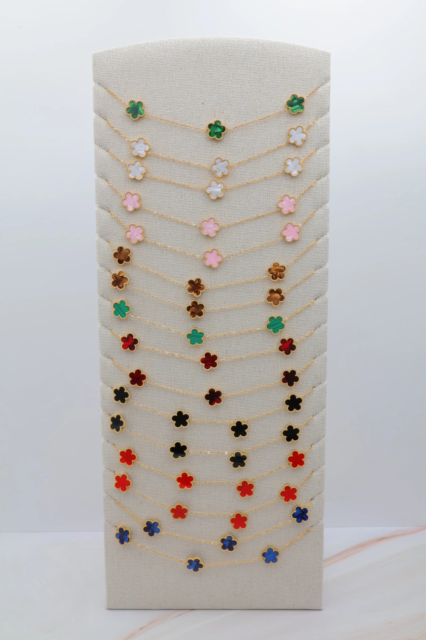 Lots de bijoux avec présentoir