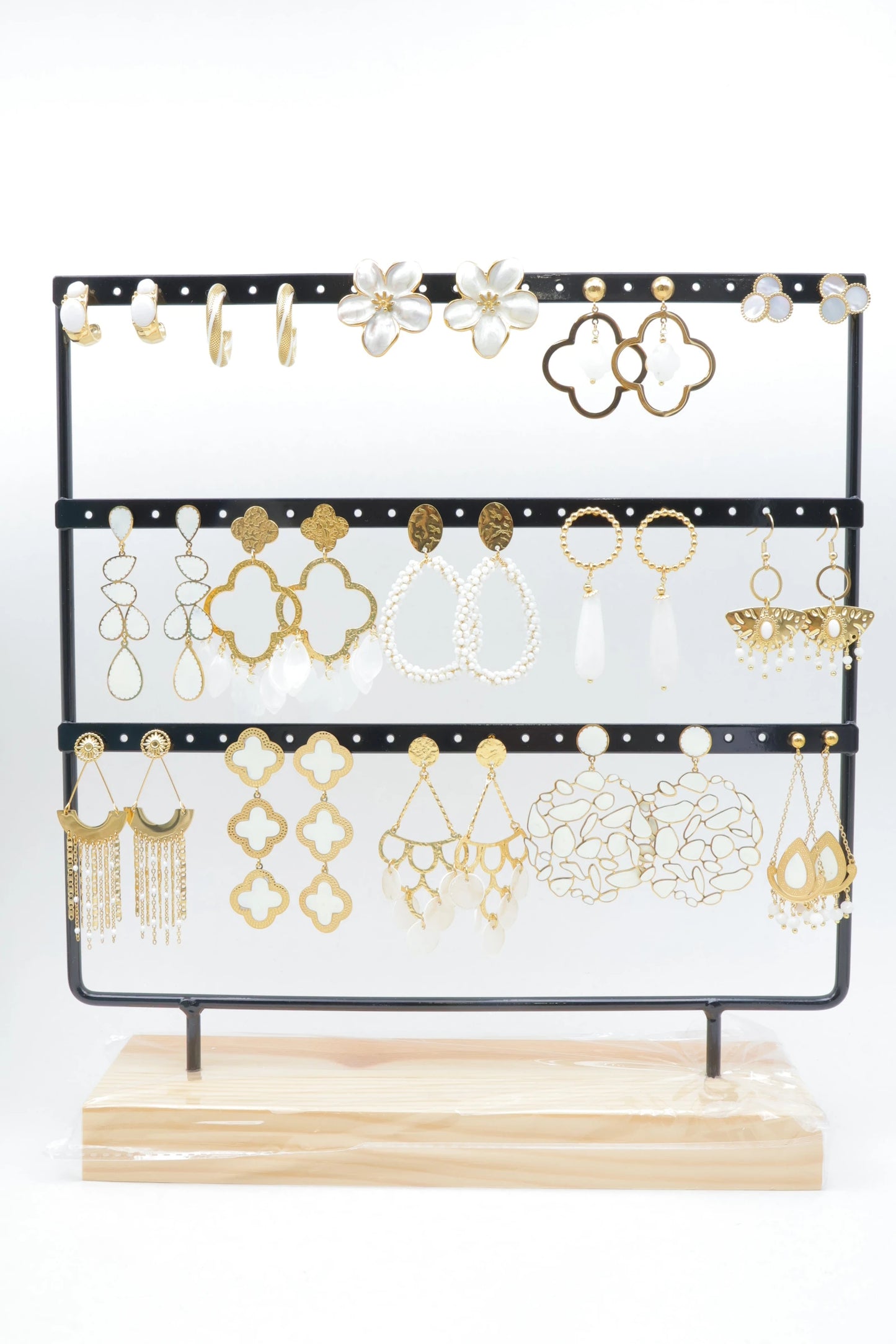 Lots de bijoux avec présentoir