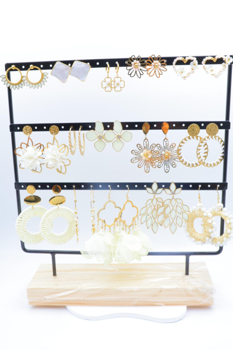 Lot de 15 boucles d'oreilles en acier inoxydable avec présentoir - BLANC