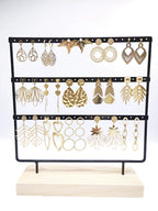 Lot de 15 boucles d'oreilles en acier inoxydable avec présentoir - DORÉ