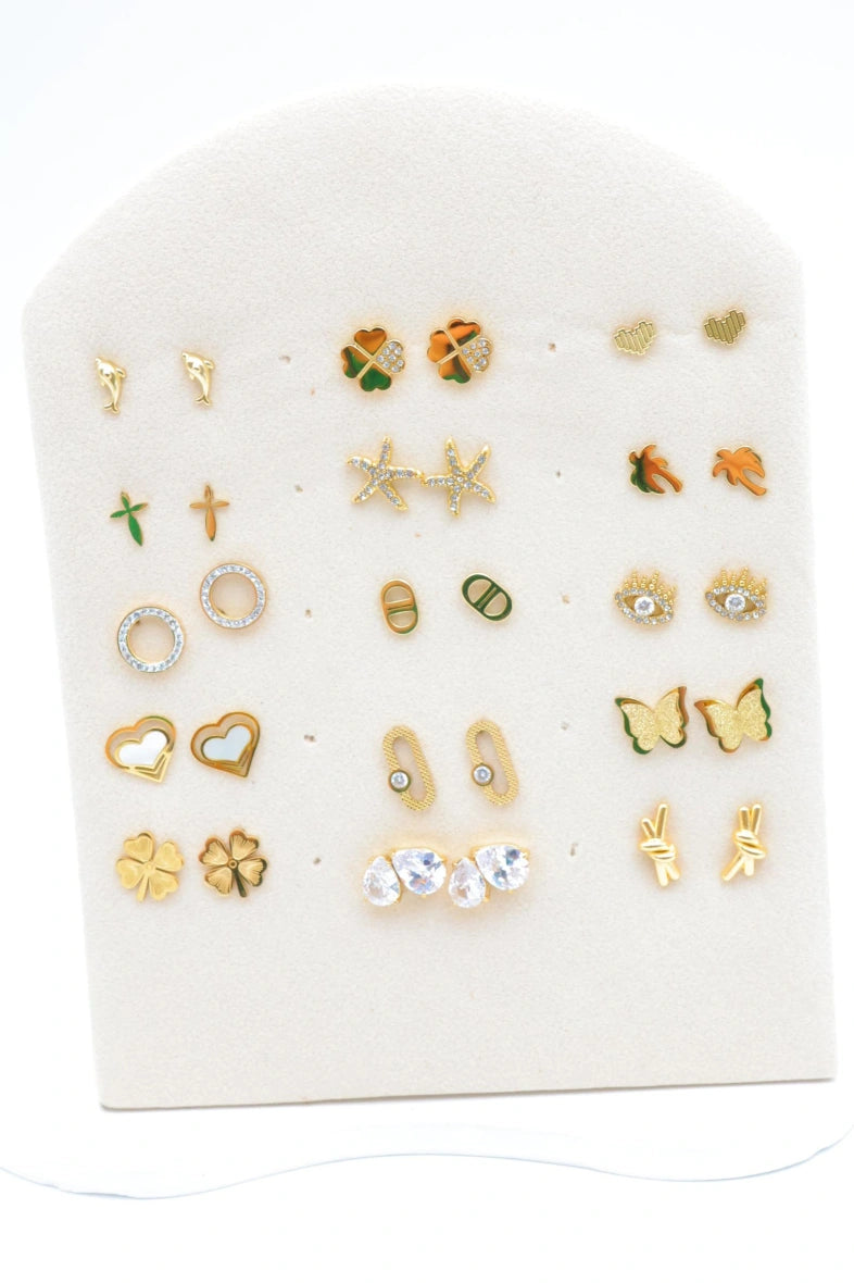 Lot de 15 clous d'oreilles avec présentoir - DORÉ