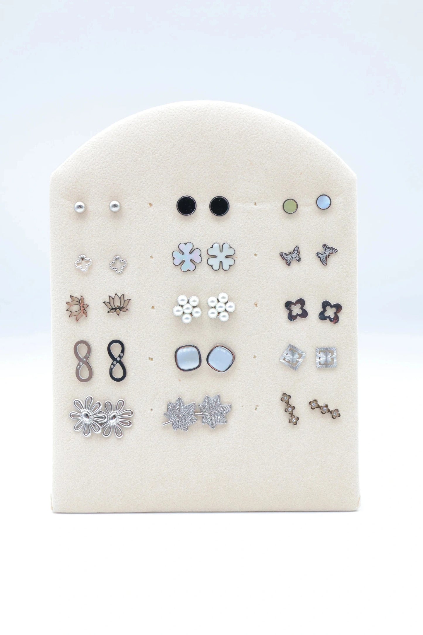 Lots de bijoux avec présentoir