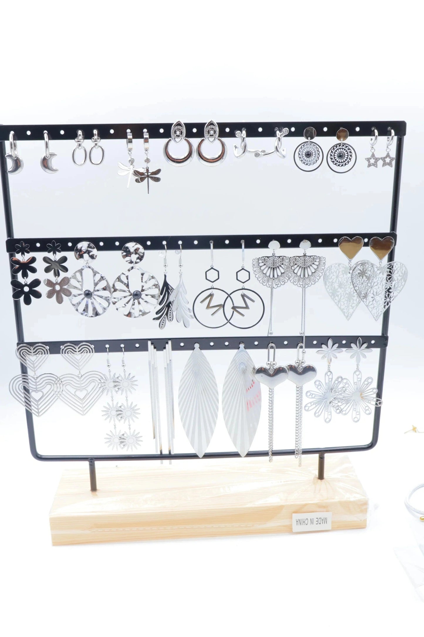 Lots de bijoux avec présentoir