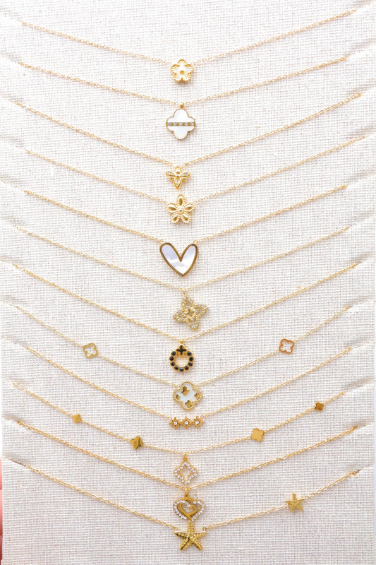 Lots de bijoux avec présentoir