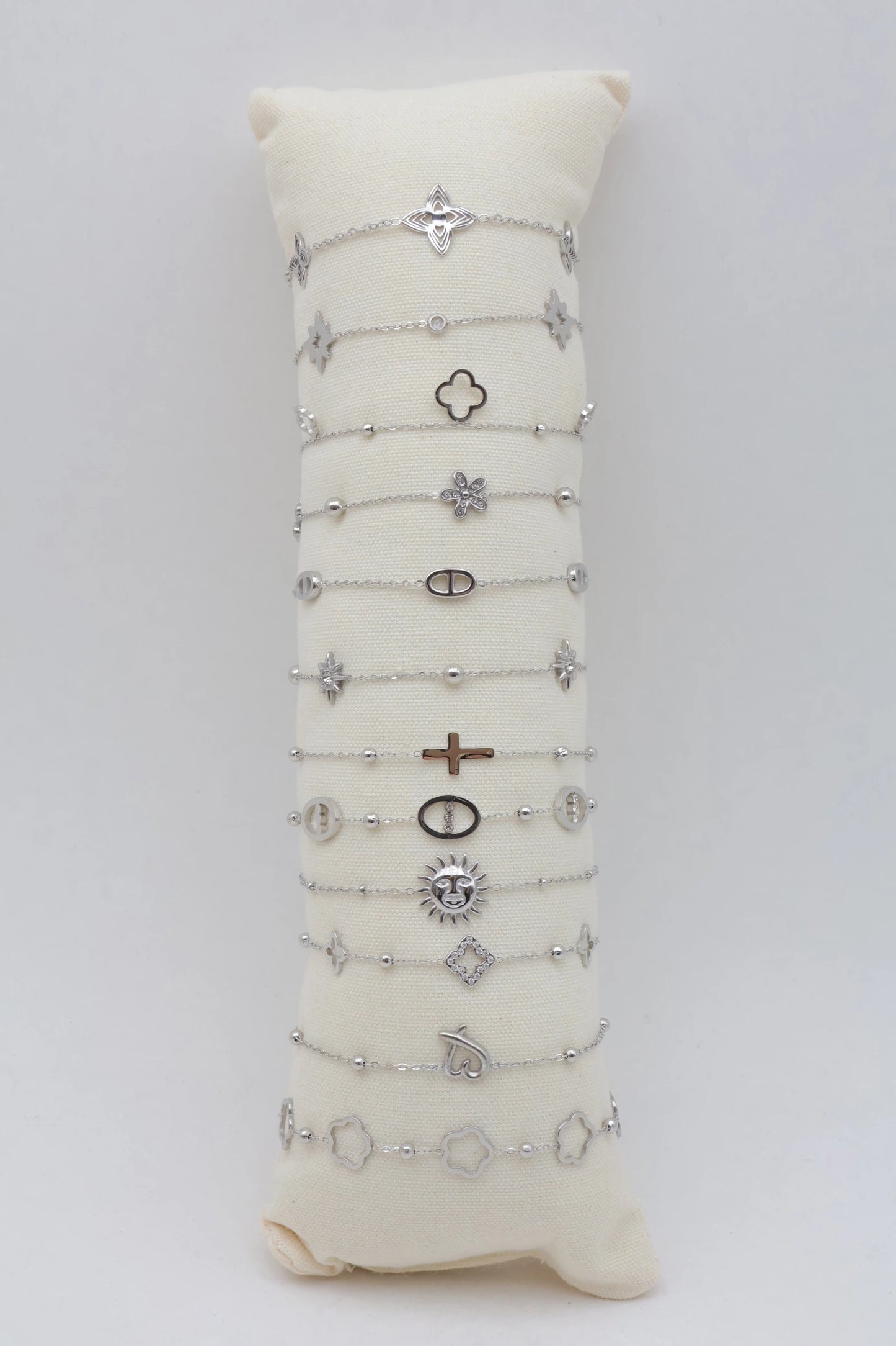 Lots de bijoux avec présentoir
