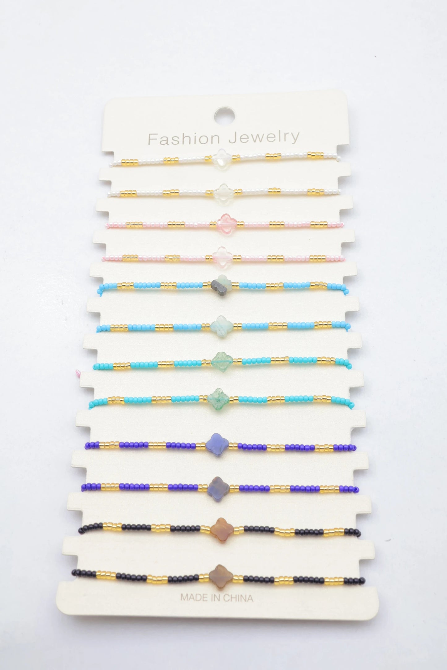 Lots de bijoux avec présentoir