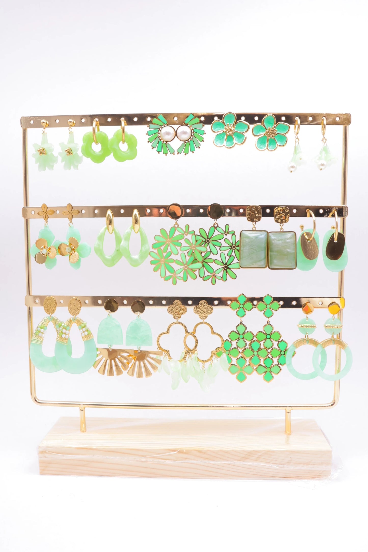Lots de bijoux avec présentoir