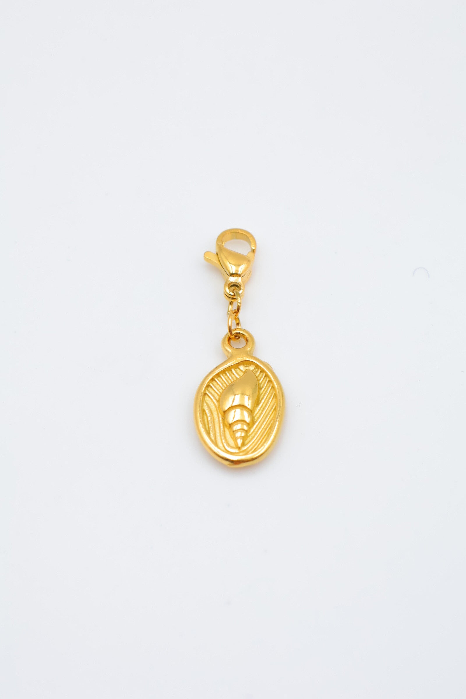Pendentif coquillage en acier inoxydable - DORÉ