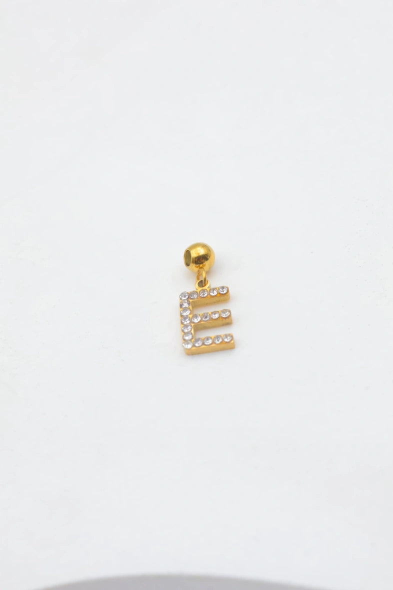 Pendentif lettre E - DORÉ